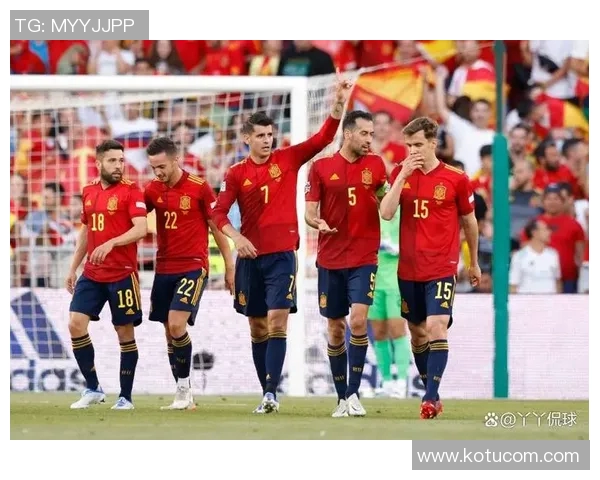 足球明星大神合影瞬间揭秘球场背后的友谊与荣耀 足球明星大神合影瞬间揭秘球场背后的友谊与荣耀